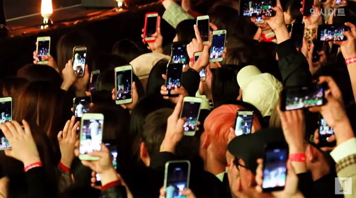 ‘19금’ 할로윈 축제서 교복 입고 치명미 뽐낸 ‘35살 오빠’ 쌈디 (영상)