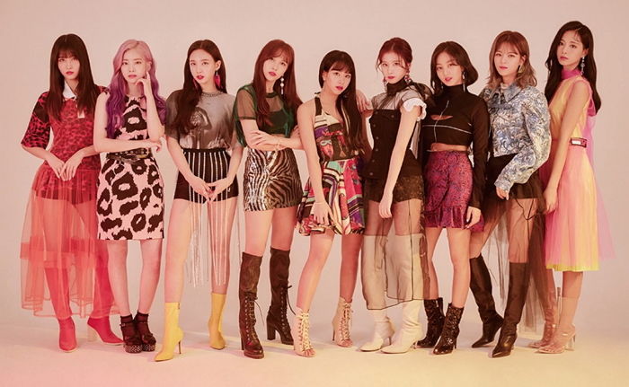 “아이유·엑소 다 제쳤다” 신곡 공개하자마자 차트 휩쓸고 있는 트와이스