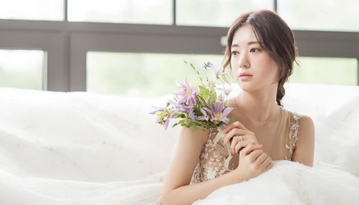 유혜주가 ‘레전드 얼짱’임을 단번에 이해하게 만드는 새 웨딩사진 7장