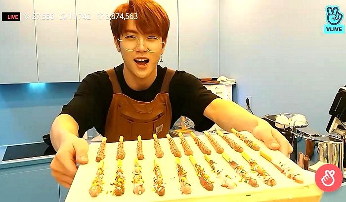 ‘빼빼로 데이’에 팬 나눠 주려고 빼빼로 직접 만든 ‘요섹남’ 김동한