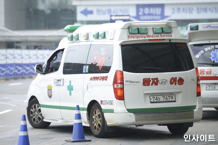 ‘시험 스트레스’ 호소했던 수험생 1명, 시험 도중 복통으로 쓰러져 병원 이송