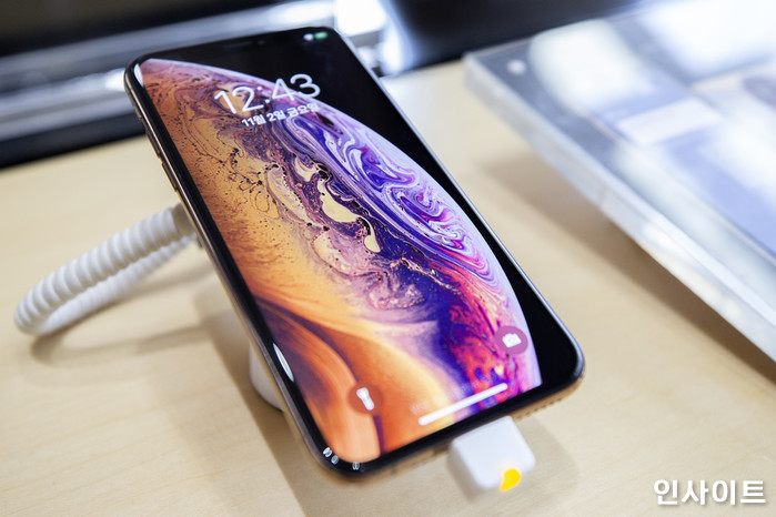 “오늘, 위메프 들어가면 ‘아이폰 XS’ 반값에 살 수 있다”