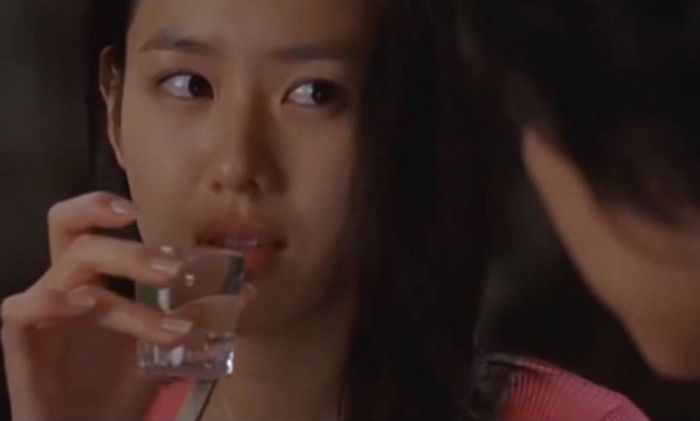 “술에 취해 먼저 고백한 여자친구(?)가 다음 날 ‘없던 일로 하자’고 합니다”