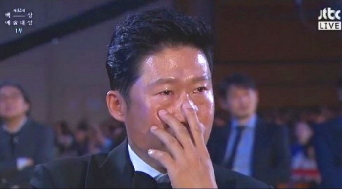 유해진, 오늘(24일) 부친상 당했다···“빈소서 아버지 곁 지키는 중”