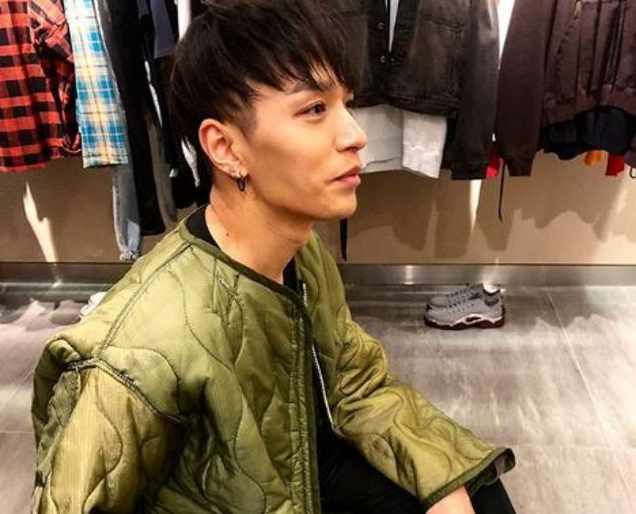 “날카로운 턱선·패인 볼”···부쩍 야윈 사진 공개해 팬들 걱정시킨 쌈디