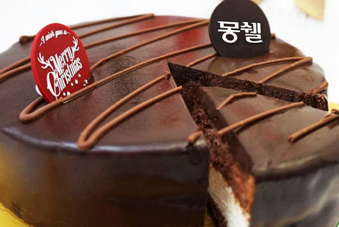 CU에서만 크리스마스맞이 한정 출시된 ‘달달+촉촉’ 몽쉘 크림 케이크