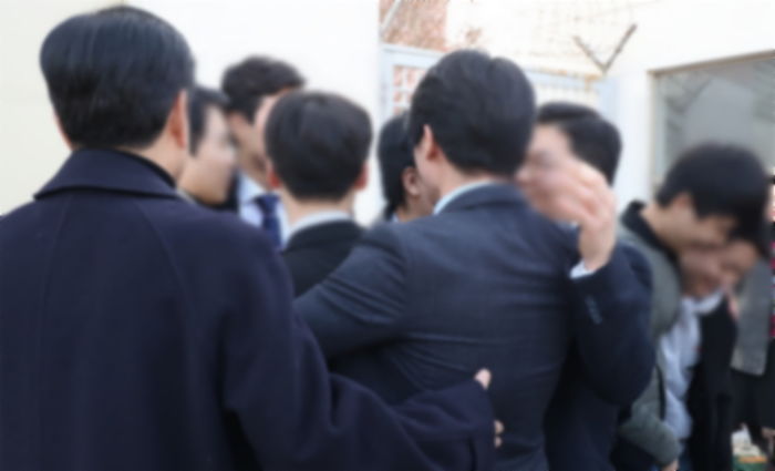 수감돼 있던 ‘양심적 병역거부자’ 58명이 ‘오늘’ 가석방됐다