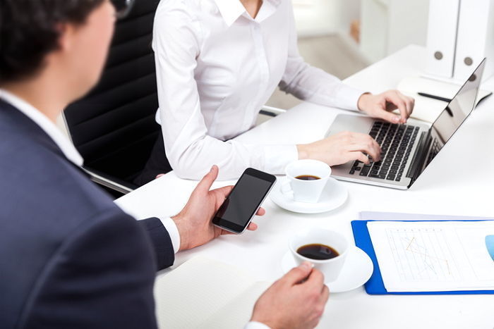 “언제나 밝은 모습으로 회사 ‘분위기 메이커’ 였던 신입 사원 미경씨가 세상을 떠났습니다”