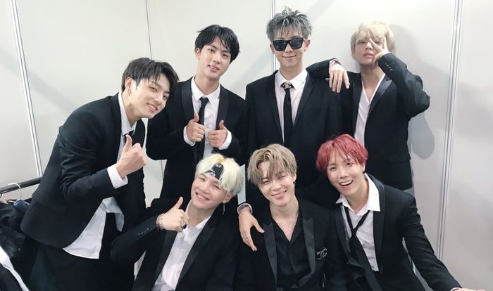 MMA 7관왕 수상하는 내내 팬클럽 ‘아미♥’ 언급한 ‘팬바보’ 방탄소년단