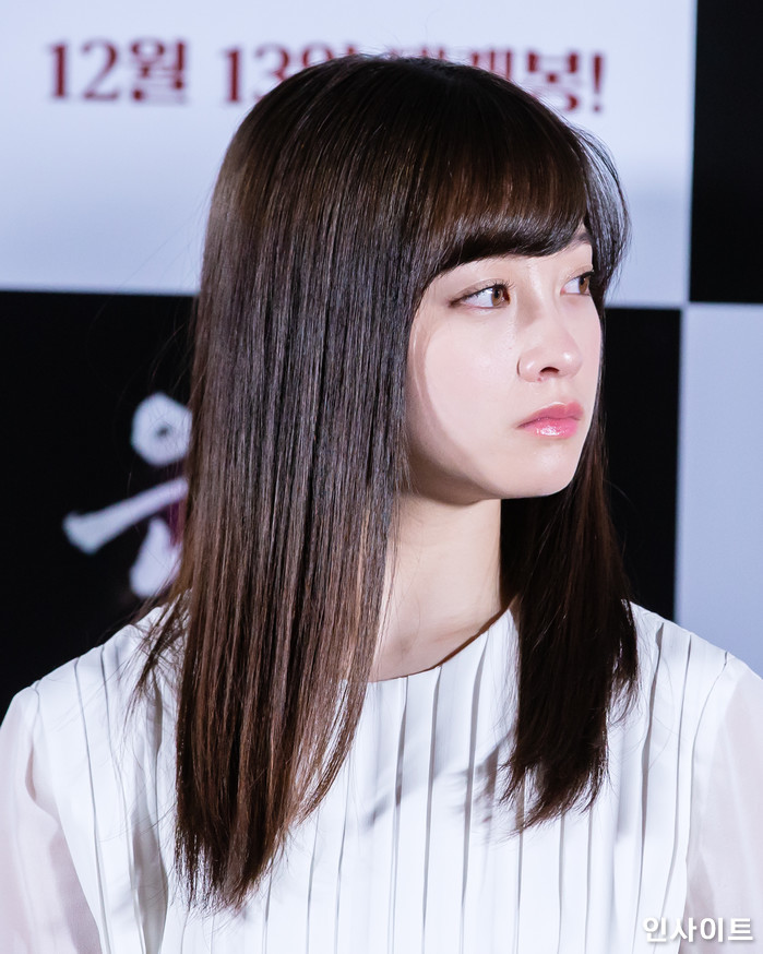 배우 하시모토 칸나 (橋本環奈)가 30일 오전 서울 중구 을지로 메가박스 동대문에서 열린 영화 ‘은혼2: 규칙은 깨라고 있는 것’ 언론시사회에 참석해 포즈를 취하고 있다. / 사진=고대현 기자 daehyun@