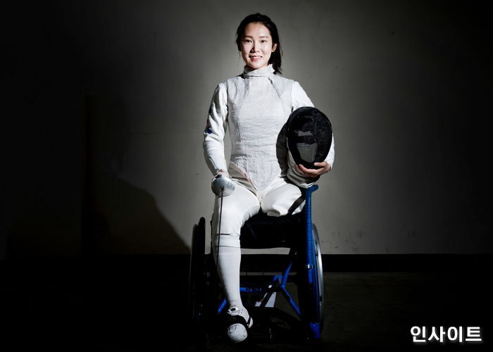 김정태 회장 하나금융, ‘휠체어펜싱’ 김선미 선수 새 브랜드 모델로 전격 발탁