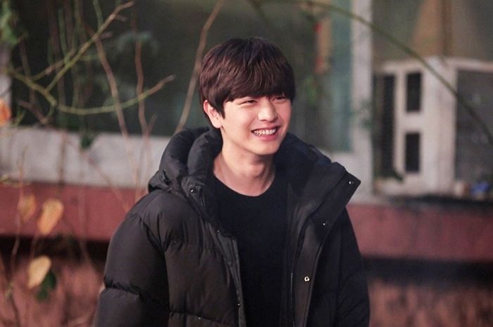 “이거 마시면 우리 사귀는 거다”···‘예쁜 누나’ 손예진에 폭풍 들이대는 육성재