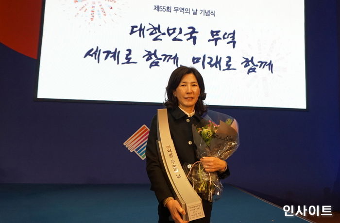 식품업계 사상 최초로 ‘2억불 수출의 탑’ 수상한 삼양식품 김정수 대표