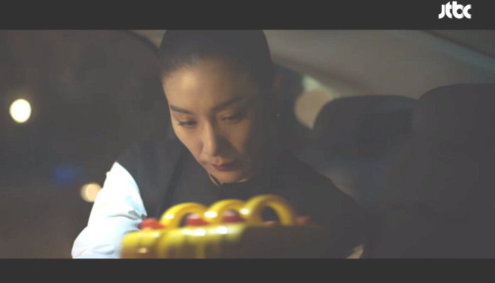 어제자 시청자 소름 돋게 한 ‘SKY캐슬’ 김서형이 감추고 있던 딸 ‘케이’ 등장 장면