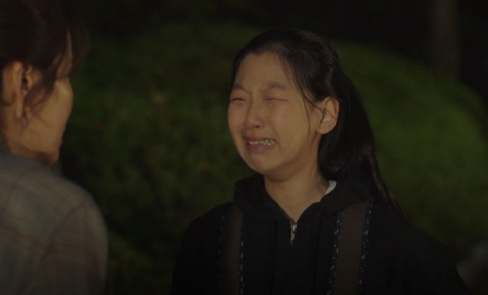 도둑질했는데 돈으로 때우고 성적만 관심 갖는 엄마 때문에 결국 가출한 ‘SKY’ 딸