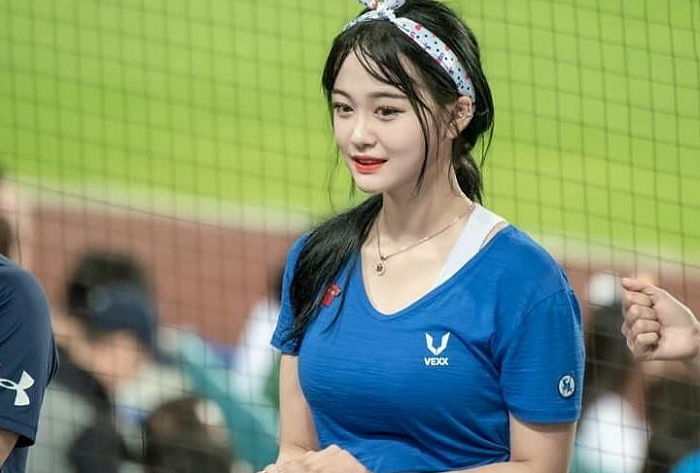 “부모님께 죄송하다”…‘일베’에 성희롱 당한 19살 여고생 치어리더의 호소