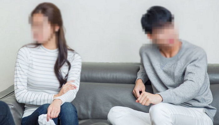 연애 때부터 ‘더치페이’만 고수하던 남편은 결국 아내에게 ‘이혼’을 당했다