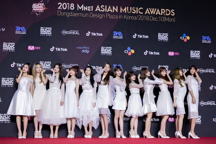 “투표 1위는 (여자)아이들이 했는데”···아이즈원 수상으로 논란인 ‘2018 MAMA’ 여자 신인상