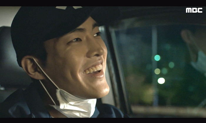 수갑 풀리자마자 형사 아내 찾아가 살인한 ‘나쁜형사’ 연쇄 살인마