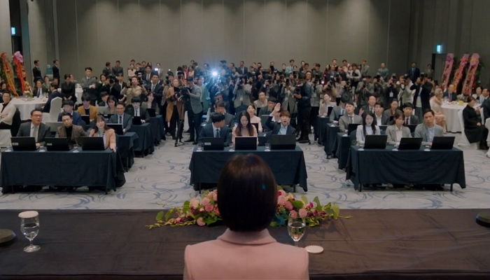 “썸타는 사이입니다”…기자들 앞에서 ‘썸남’ 박보검 존재 고백한 송혜교