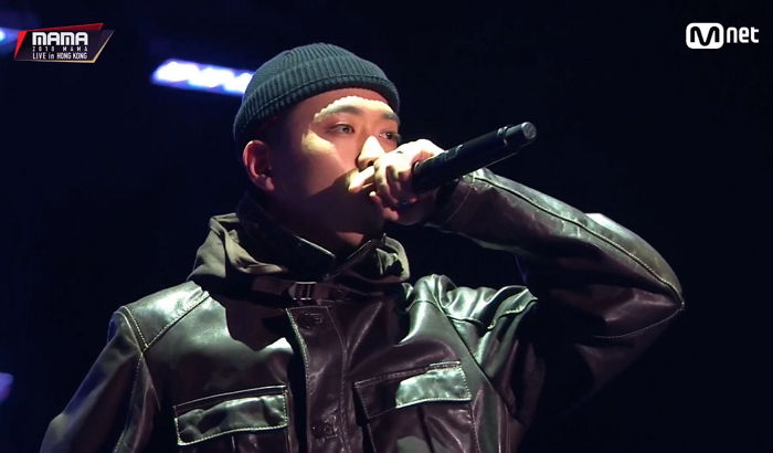 어제자 시상식서 ‘미친 래핑’으로 무대 뒤집어 놓은 비와이X창모