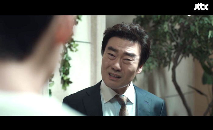 “등X, 쪼X같은 새X”···공부 못하는 아들에 상욕하며 총 겨눈 ‘SKY캐슬’ 아버지