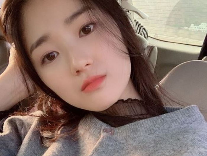 ‘SKY캐슬’서 매력 있는 야망 캐릭터로 시청자 입덕하게 한 ‘강예서’ 김혜윤 일상 사진