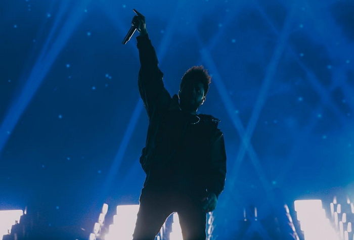 내한 끝난지 사흘째인데 ‘한국 공연’ 사진만 올리고 있는 위켄드