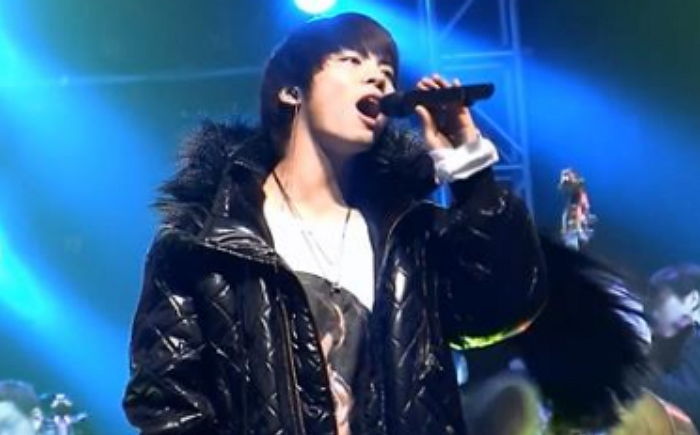 故 종현 1주기 맞아 재조명 받고 있는 퀸 ‘보헤미안 랩소디’ 커버 영상