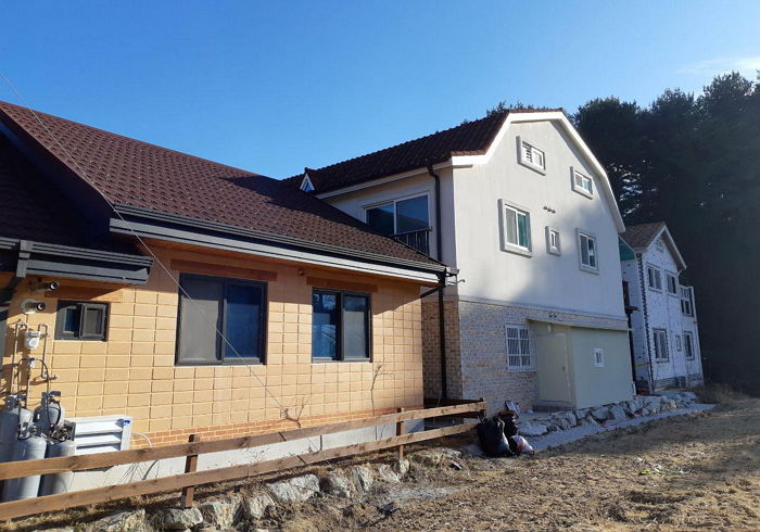 ‘강릉 펜션 사고’로 의식 잃었던 학생 1명 추가 회복…7명 중 2명 일상대화 가능