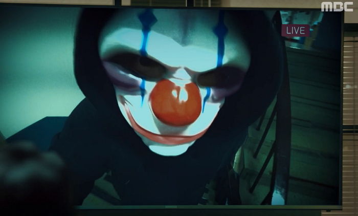 형사 보란 듯이 인터넷 방송 켜고 살인 생중계한 ‘나쁜형사’ 연쇄 살인마