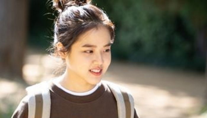 ‘28cm’ 키 차이로 현실 커플 케미 터뜨린 ‘좋맛탱’ 김향기♥김민규