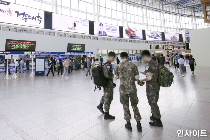 사회복무요원 너무 많아 내년부터 ‘1만 1천명’ 자동으로 ‘병역 면제’된다