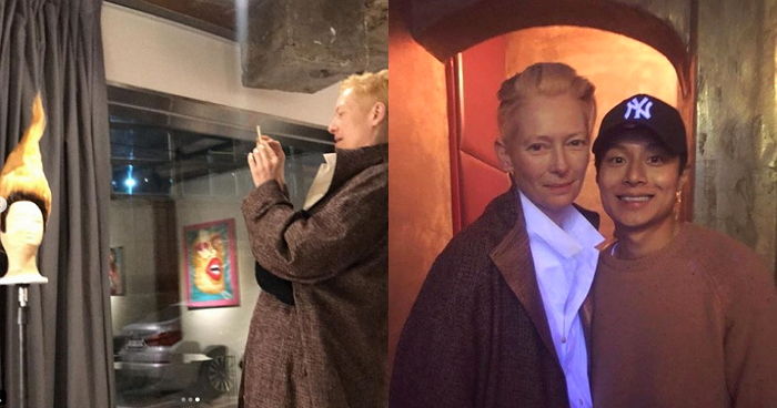 어제자 ‘깜짝 내한’한 틸다 스윈튼과 인증샷 찍은 ‘미대 오빠’ 충재씨