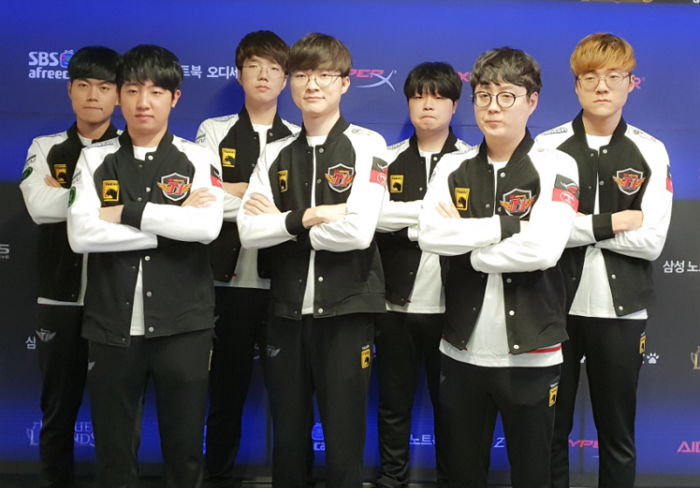 ‘칸x클리드x페이커x테디x마타’ 압도적 경기력으로 ‘우승 후보’ 입증한 SKT T1