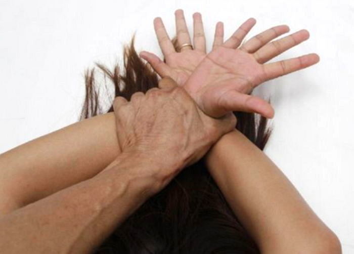 너무 친해서 비밀번호 알려줬더니 몰래 들어와 친구 어머니 ‘성폭행’한 20대 남성