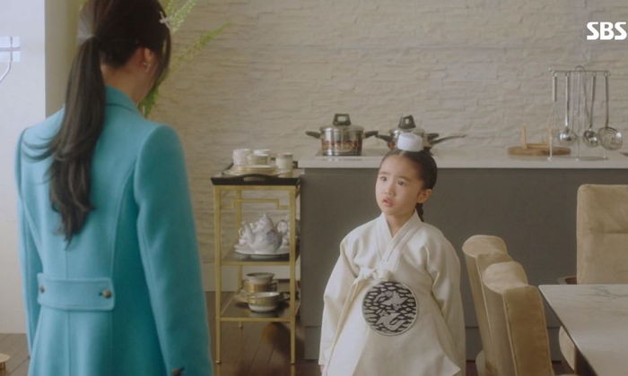 “당장 무릎 꿇고 사죄해” 불륜녀 이엘리아 ‘참교육’한 ‘황품’ 아역배우