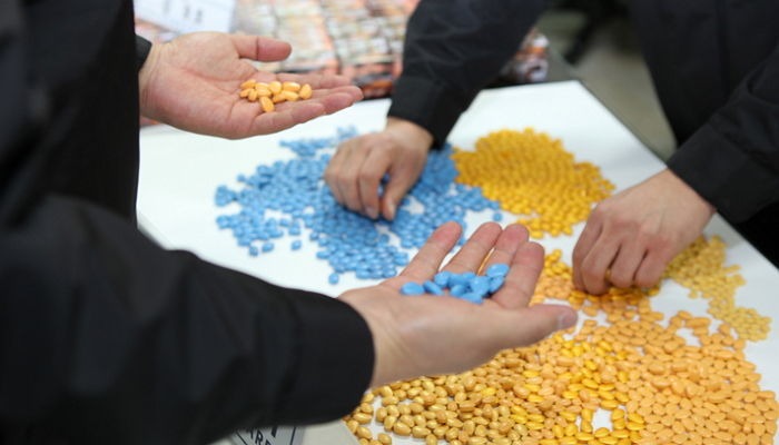 밀수입된 400억 상당 가짜 비아그라 유통한 40대 집유