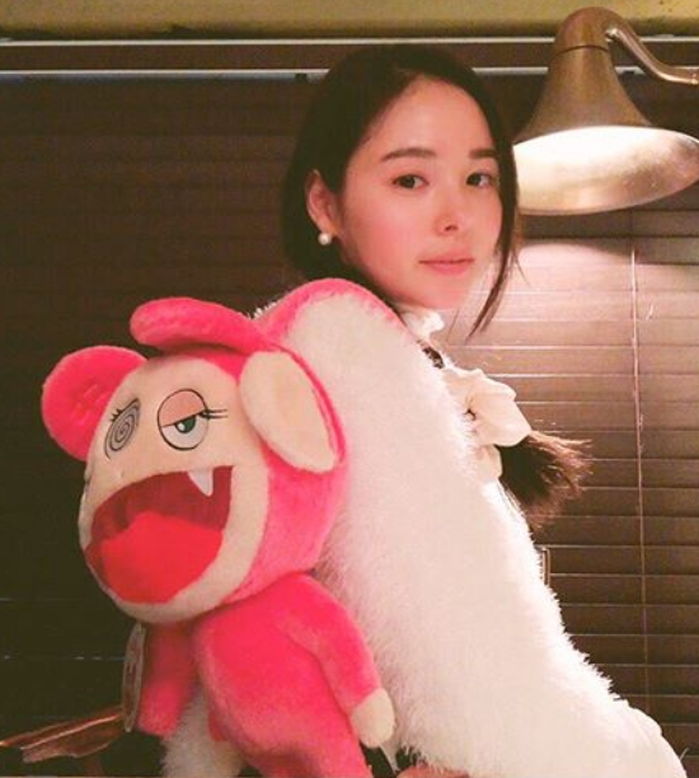 남편 태양 군대 보낸 ‘곰신’ 민효린의 쓸쓸한 크리스마스 인증샷