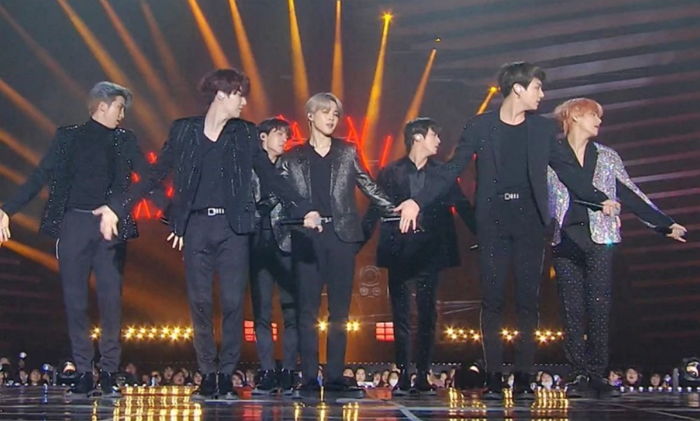 ‘역대급’ 퍼포먼스로 시상식 시청률 ‘10%’ 뚫어버린 방탄소년단