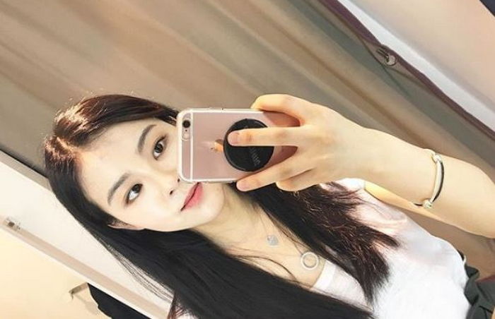 똑 닮은 외모로 우월한 유전자 자랑하는 ‘블랙핑크’ 로제 친언니 미모 수준