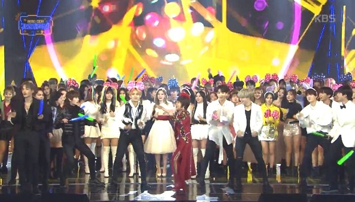 KBS 가요대축제 ‘아모르파티’ 엔딩 무대서 미친(?) ‘칼군무’ 보여준 방탄