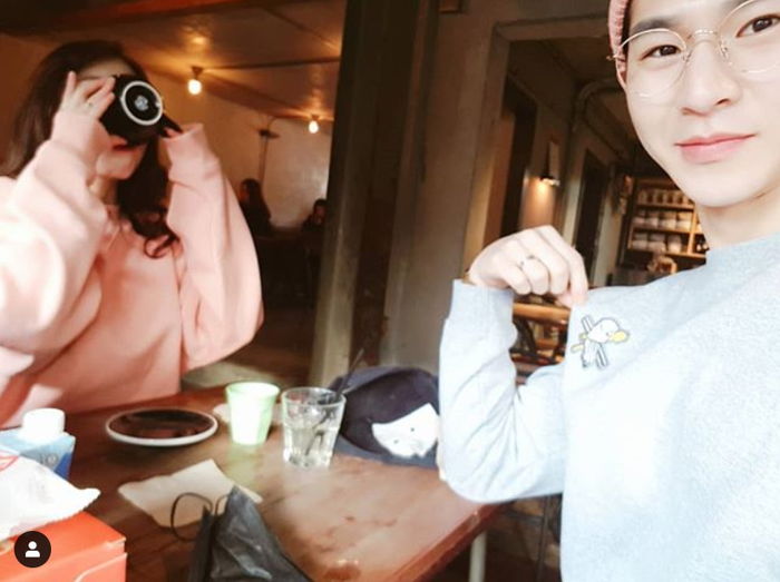 밴쯔, 결혼할 여친과의 ‘데이트 사진’ 공개하며 달달하게 ‘사랑 고백’