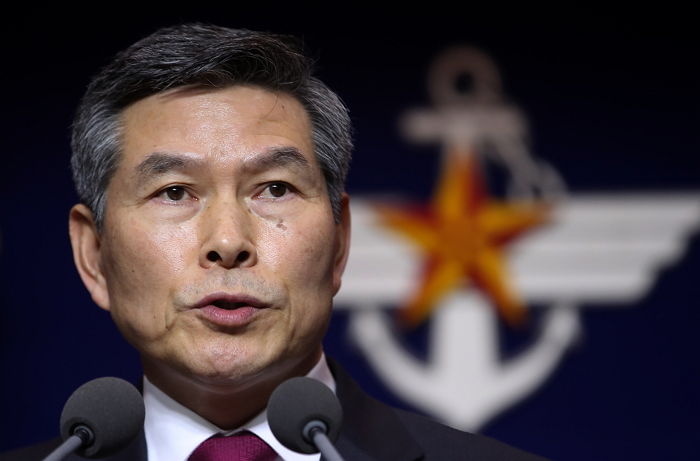 북한이 ‘천안함 폭침·연평도 포격 도발’ 사과해야 한다는 주장에 국방부 장관이 한 대답