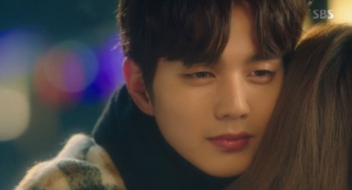 “다시 시작하자”···9년 만의 첫키스로 서로 마음 확인한 유승호♥조보아