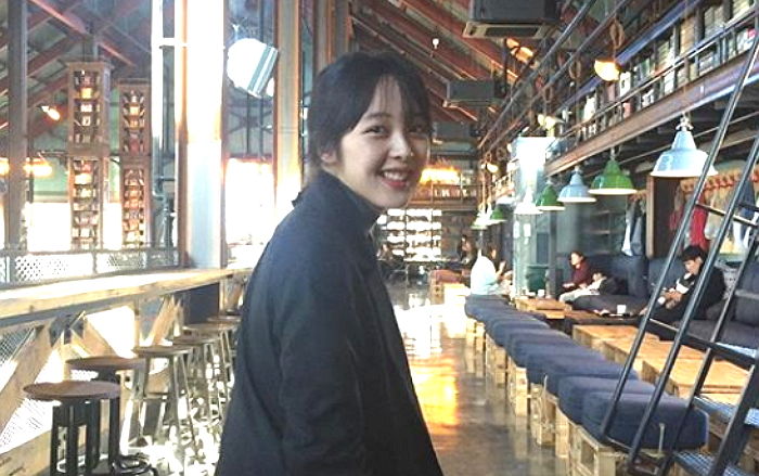 ‘9년’ 넘게 고등학생 연기 중인데 외모는 그대로인 ‘뱀파이어’ 배우