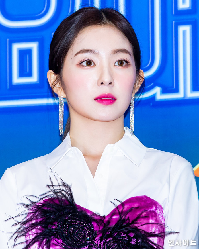 레드벨벳 아이린이 28일 오후 서울 여의도 KBS홀에서 열린 '2018 KBS 가요대축제' 시상식에 참석해 레드카펫을 밟고 있다. / 사진=고대현 기자 daehyun@