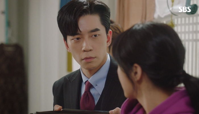 “다 내꺼야!” 장나라 관심받는 최진혁 모습에 질투 폭발한 ‘황품’ 신성록