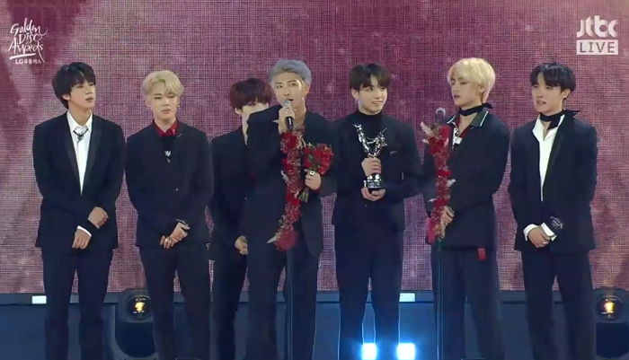 “작년에 ‘수식어’ 때문에 힘들었다”...아미들 전부 울린 방탄 RM의 수상소감