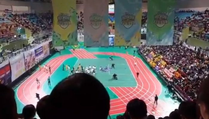 ‘아육대’ 규칙 잘못 이해해 ‘주황색 옷’ 여자 아이돌 폭풍 응원한 아이콘